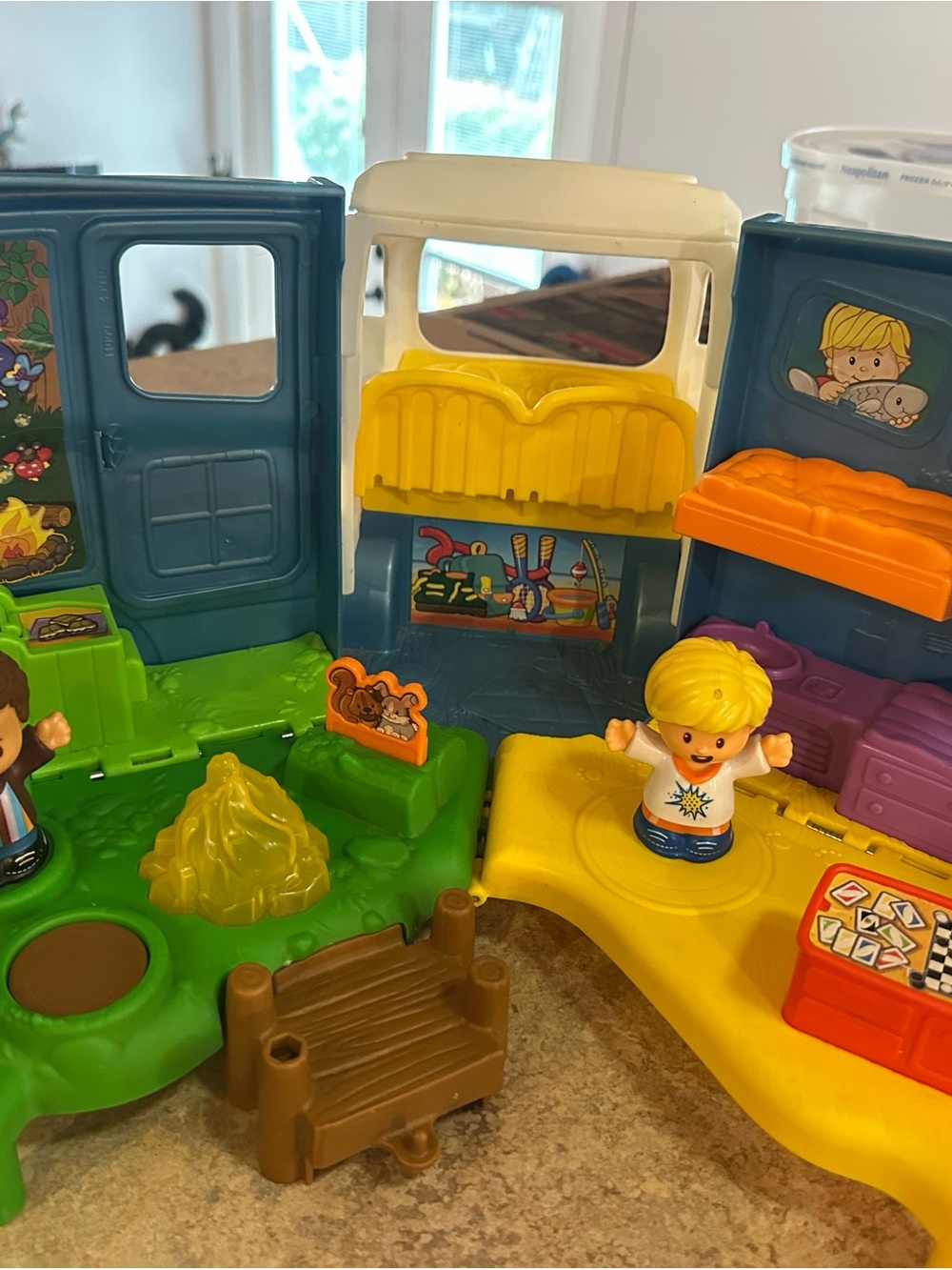 Fisher-Price Little People Playset - Yellow, Green, Blue